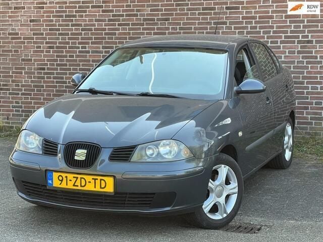 Grijs Gebruikt 2008 Seat Cordoba Sedan | € 2.645 (Iets duurder) - Afbeelding 1/4