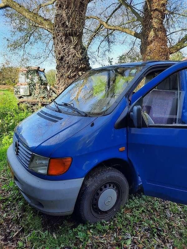 Blauw Gebruikt 1997 Mercedes Vito MPV | € 2.450 - Afbeelding 1/4
