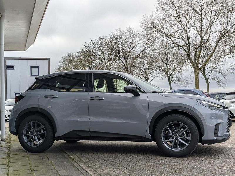 Occasion Lexus LBX Business Edition 136 PK (100 kW) 2024 Grijs SUV