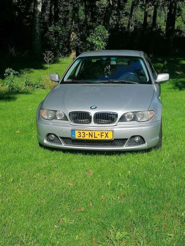 Zilver Gebruikt 2003 BMW 318 Executive Coupé | € 6.250 (Duur) - Afbeelding 1/4