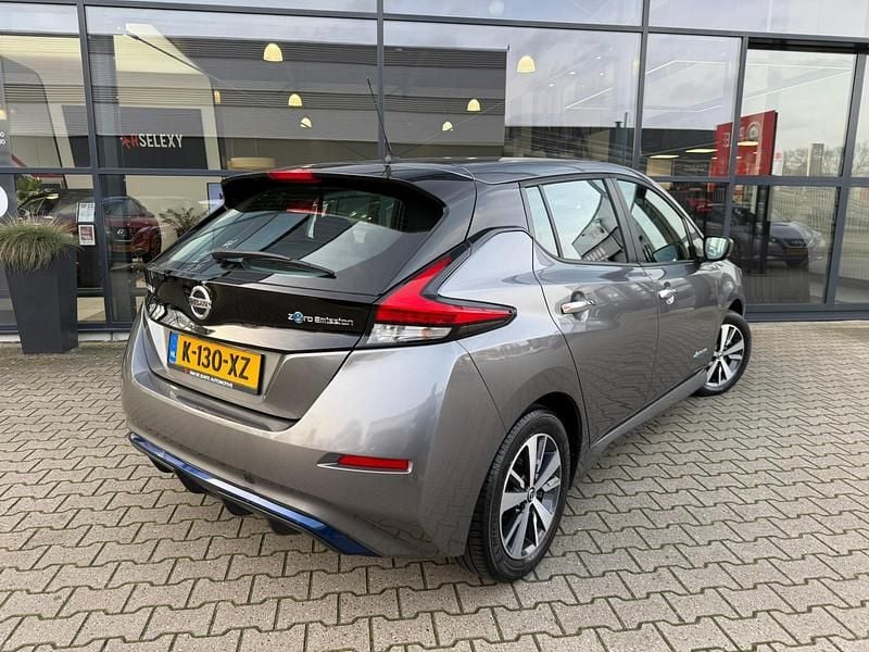 Occasion Nissan Leaf Acenta 80 kW (109 PK) 2021 Grijs Hatchback