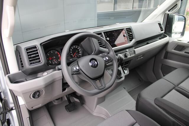 Zwart Nieuw 2024 VW Crafter Van | € 43.950 - Afbeelding 1/4