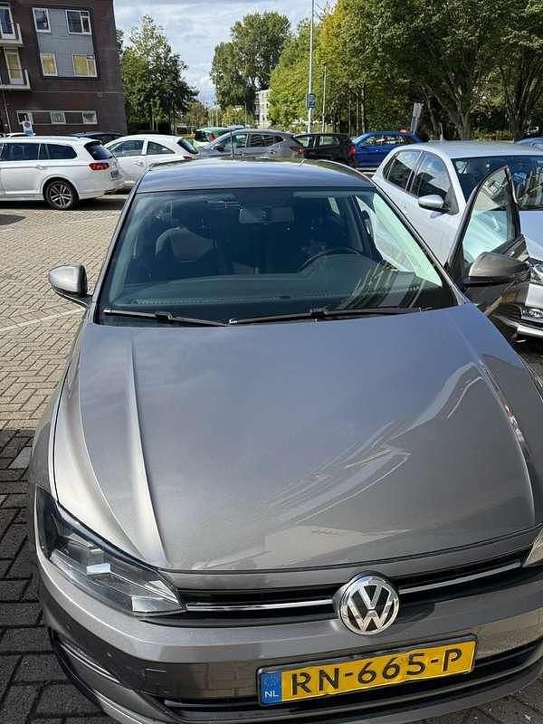 Beige Gebruikt 2018 VW Polo Comfortline Hatchback | € 7.999 (Goede deal) - Afbeelding 1/4