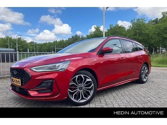Rood Gebruikt 2024 Ford Focus ST-Line X Stationwagen | € 29.995 (Eerlijke prijs) - Afbeelding 1/3