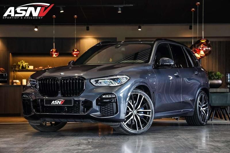 Grijs Gebruikt 2020 BMW X5 Executive SUV | € 51.945 (Eerlijke prijs) - Afbeelding 1/4