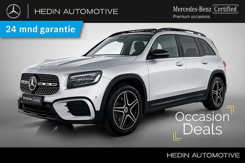 Zilver Occasion 2024 Mercedes GLB180 AMG line SUV | € 54.900 (Iets duurder) - Afbeelding 1/4