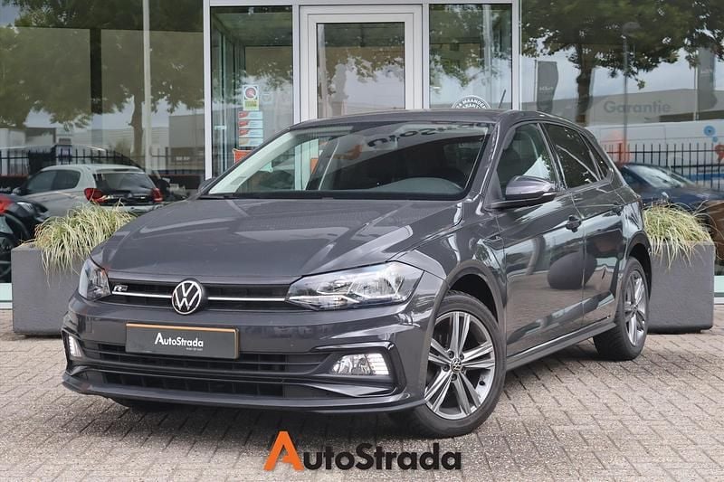 Grijs Gebruikt 2021 VW Polo R-line Hatchback | € 16.700 (Eerlijke prijs) - Afbeelding 1/4