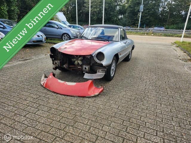 Grijs Gebruikt 1985 Alfa Romeo Spider Cabriolet | € 5.950 - Afbeelding 1/4