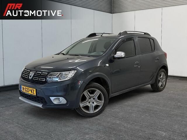 Grijs Occasion 2018 Dacia Sandero Stepway Hatchback | € 9.345 (Goede deal) - Afbeelding 1/4