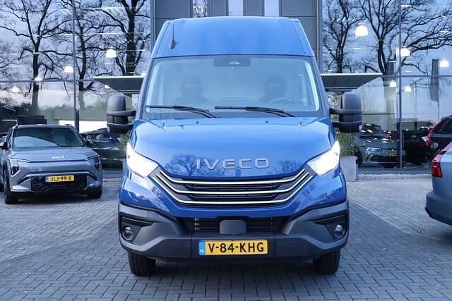 Occasion Iveco Daily 204 PK (150 kW) 2024 Blauw Van
