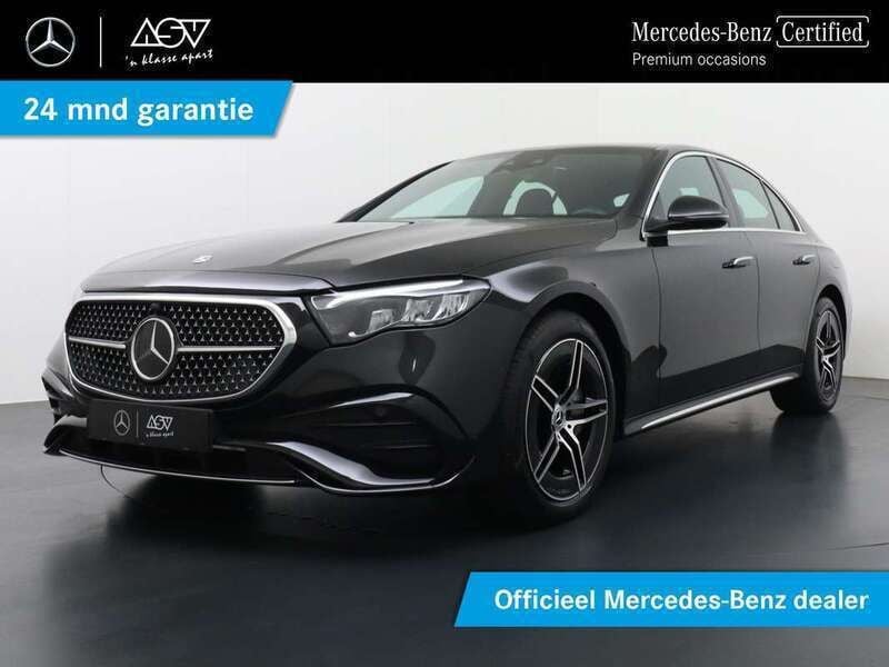 Zwart Gebruikt 2024 Mercedes E300 AMG line Sedan | € 58.895 (Goede deal) - Afbeelding 1/4