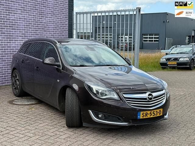 Bruin Gebruikt 2015 Opel Insignia Cosmo Stationwagen | € 4.950 - Afbeelding 1/4