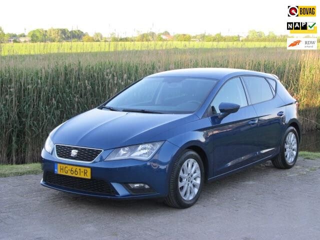 Blauw Gebruikt 2015 Seat Leon CONNECT Hatchback | € 5.500 (Goede deal) - Afbeelding 1/4