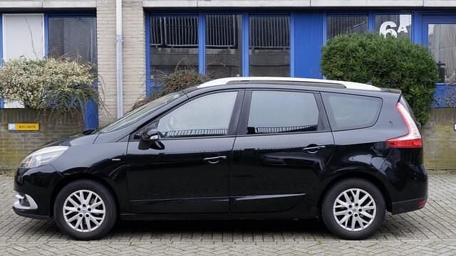 Occasion Renault Grand Scénic III LIMITED 116 PK (85 kW) 2015 Zwart (metallic) MPV