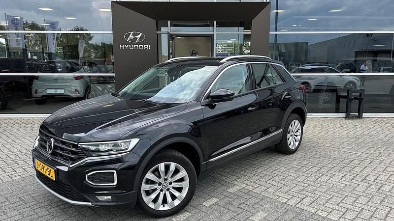 Zwart Gebruikt 2020 VW T-Roc Sportline SUV | € 21.945 (Goede deal) - Afbeelding 1/4