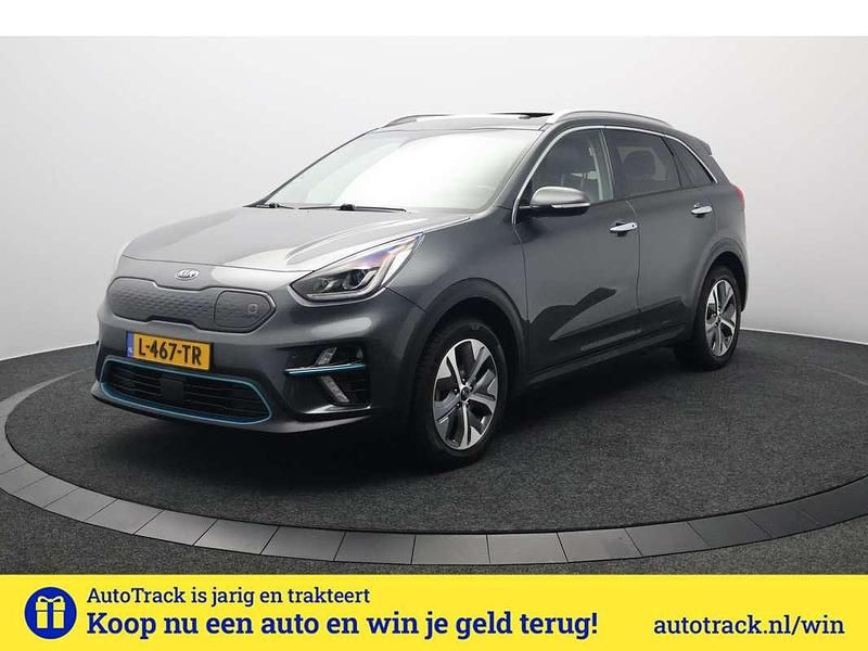 Grijs Gebruikt 2021 Kia e-Niro SUV | € 21.350 (Super prijs) - Afbeelding 1/4