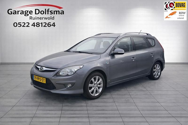 Grijs Occasion 2011 Hyundai i30 Stationwagen | € 2.950 (Eerlijke prijs) - Afbeelding 1/3