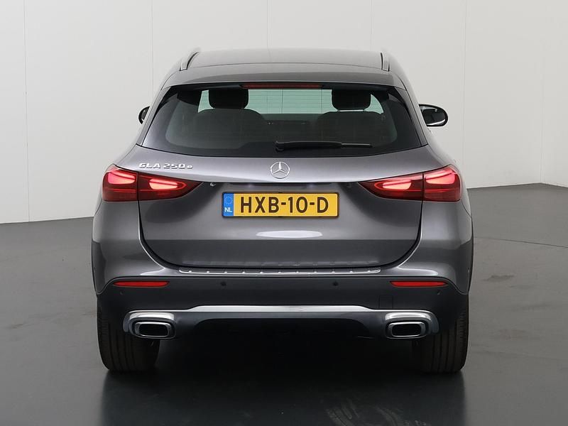 Occasion Mercedes GLA250 Business 218 PK (160 kW) 2023 Grijs SUV