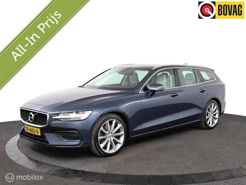 Blauw Gebruikt 2018 Volvo V60 Momentum Stationwagen | € 24.450 (Super prijs) - Afbeelding 1/4