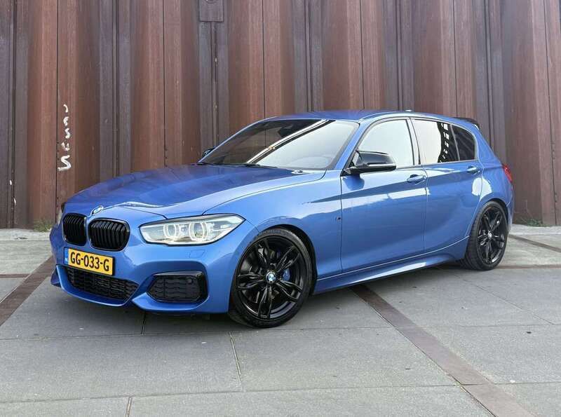 Blauw Gebruikt 2015 BMW M135 Hatchback | € 22.950 (Eerlijke prijs) - Afbeelding 1/4