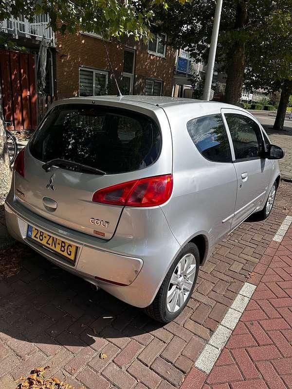 Zilver Gebruikt 2008 Mitsubishi Colt Invite Hatchback | € 3.500 (Eerlijke prijs) - Afbeelding 1/4