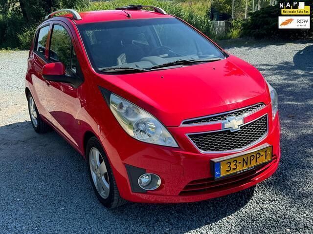 Rood Gebruikt 2010 Chevrolet Spark LS Hatchback | € 2.450 (Eerlijke prijs) - Afbeelding 1/4