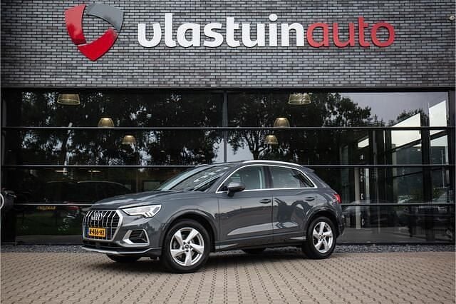 Grijs Gebruikt 2021 Audi Q3 Business SUV | € 29.850 (Goede deal) - Afbeelding 1/4