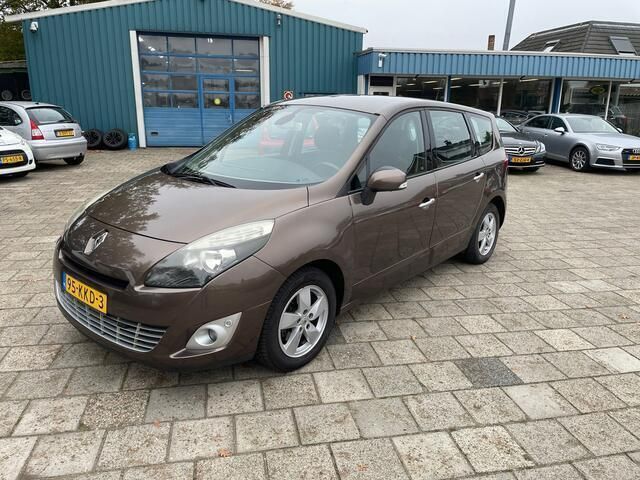 Bruin Gebruikt 2010 Renault Grand Scénic III Business MPV | € 3.250 (Iets duurder) - Afbeelding 1/4