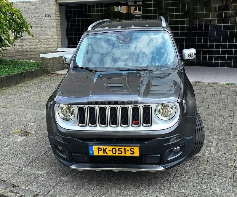 Grijs Gebruikt 2017 Jeep Renegade Limited SUV | € 15.500 (Eerlijke prijs) - Afbeelding 1/4