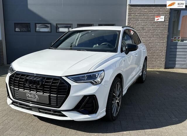 Wit Gebruikt 2019 Audi Q3 S-Line SUV | € 33.995 (Duur) - Afbeelding 1/4