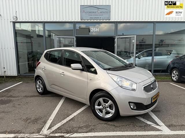 Grijs Gebruikt 2010 Kia Venga Comfort Hatchback | € 8.950 (Iets duurder) - Afbeelding 1/4
