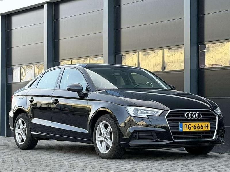 Occasion Audi A3 116 PK (85 kW) 2017 Zwart Sedan