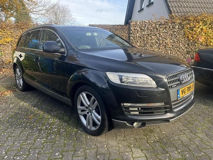 Zwart Gebruikt 2006 Audi Q7 SUV | € 3.850 (Super prijs) - Afbeelding 1/4