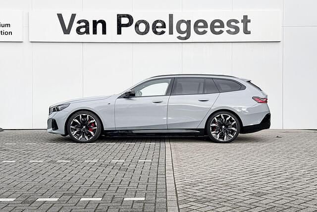 Occasion BMW i5 M Sport 442 kW (601 PK) 2025 M brooklyn grau Stationwagen