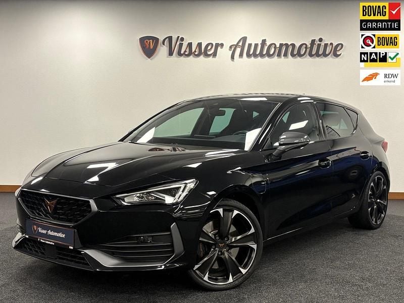 Zwart Gebruikt 2022 Cupra Leon VZ Hatchback | € 25.450 (Eerlijke prijs) - Afbeelding 1/4