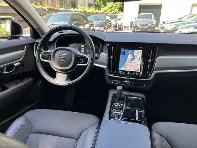 Occasion Volvo V90 Momentum 305 PK (224 kW) 2019 Zwart Stationwagen