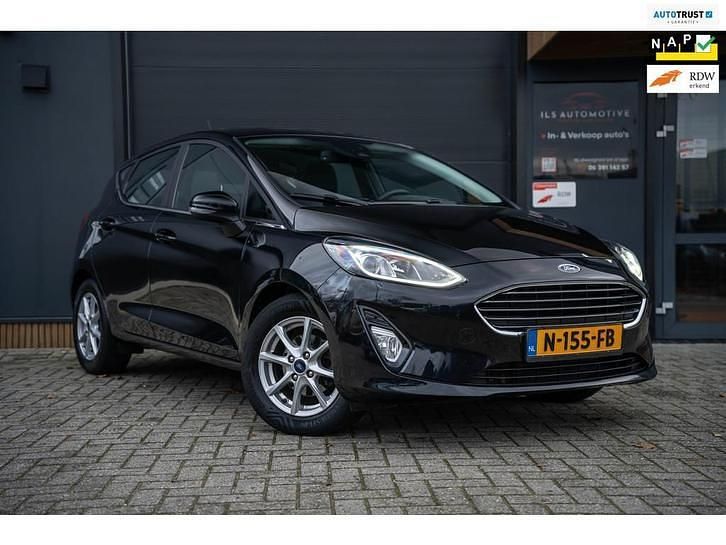 Zwart Occasion 2022 Ford Fiesta Titanium Hatchback | € 10.490 (Super prijs) - Afbeelding 1/4