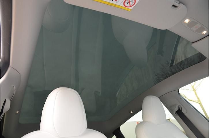 Occasion Tesla Model Y RWD 250 kW (340 PK) 2023 Wit (parellak) SUV