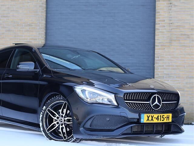 Occasion Mercedes CLA180 Shooting Brake AMG line 122 PK (89 kW) 2019 Zwart (metallic) Stationwagen