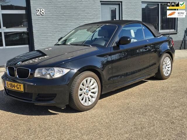 Zwart Gebruikt 2009 BMW 118 Cabriolet Executive Cabriolet | € 8.950 (Iets duurder) - Afbeelding 1/4