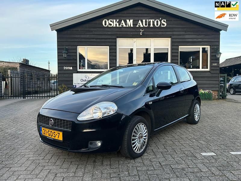 Zwart Occasion 2008 Fiat Punto Dynamic Hatchback | € 2.499 (Eerlijke prijs) - Afbeelding 1/4