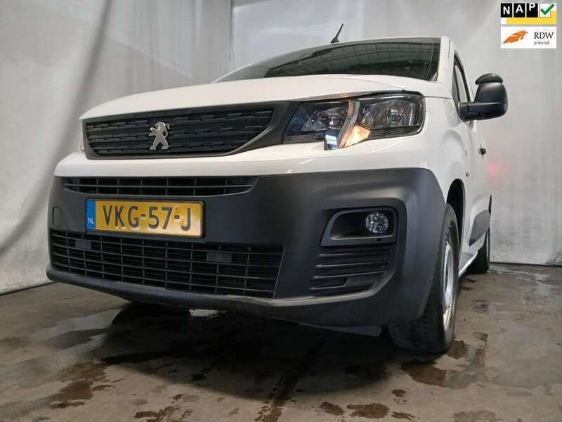 Wit Gebruikt 2021 Peugeot Partner Premium MPV | € 8.495 (Goede deal) - Afbeelding 1/4