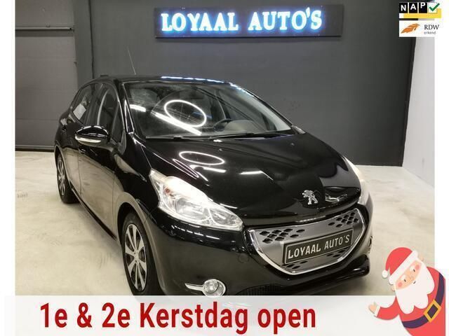 Zwart Gebruikt 2013 Peugeot 208 Hatchback | € 6.500 (Eerlijke prijs) - Afbeelding 1/4