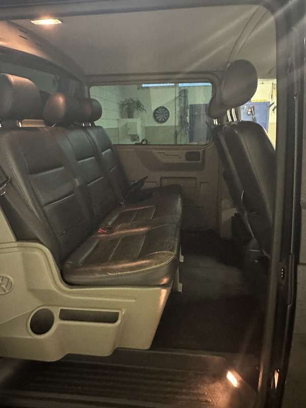 Zwart Gebruikt 2007 VW T5 Van | € 7.000 (Super prijs) - Afbeelding 1/4