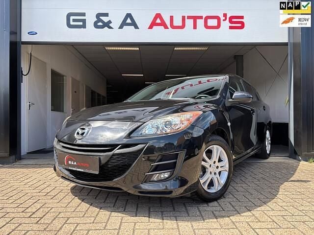 Zwart Occasion 2010 Mazda 3 Sedan | € 6.995 (Eerlijke prijs) - Afbeelding 1/4