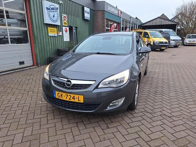 Occasion Opel Astra Edition 116 PK (85 kW) 2011 Grijs Stationwagen
