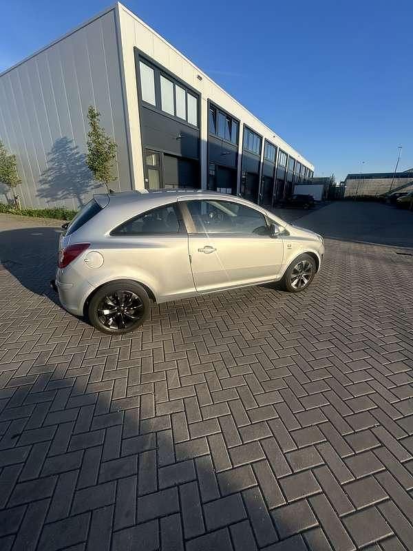 Afbeelding 2/4