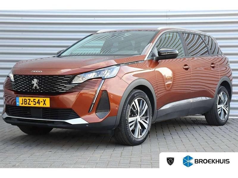 Occasion Peugeot 5008 Allure 131 PK (96 kW) 2022 Bruin SUV