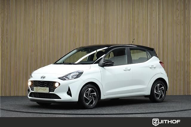 Wit Gebruikt 2020 Hyundai i10 Comfort Hatchback | € 11.950 (Eerlijke prijs) - Afbeelding 1/4