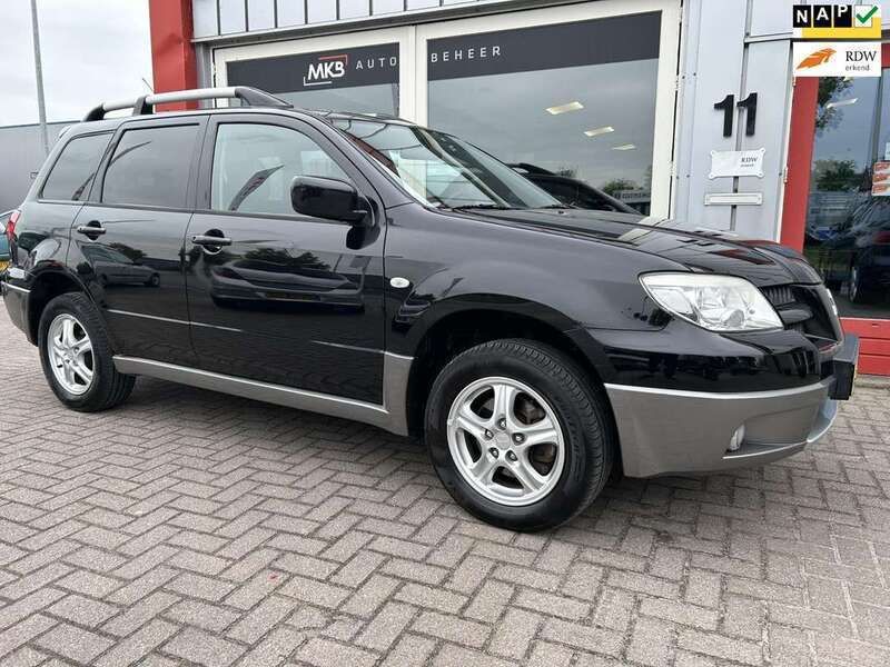 Zwart Gebruikt 2009 Mitsubishi Outlander SUV | € 3.950 (Super prijs) - Afbeelding 1/4